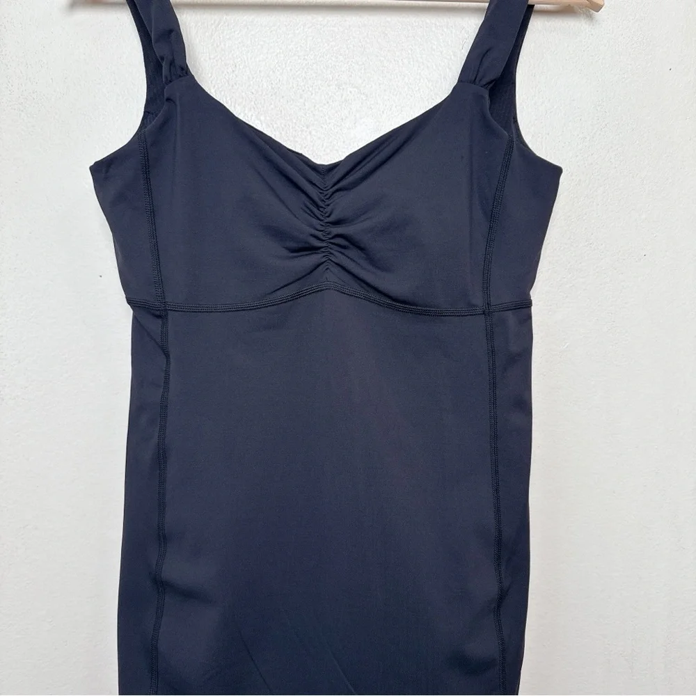 Lululemon Womens 8 Aria Tank II In Black Top